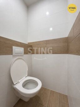 Nabízíme k podnájmu slunný byt o dispozici 2+1 po rekonstruk
