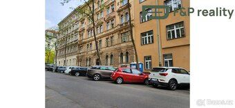 Nabízíme k pronájmu světlý a vkusně zařízený byt 2+kk o veli
