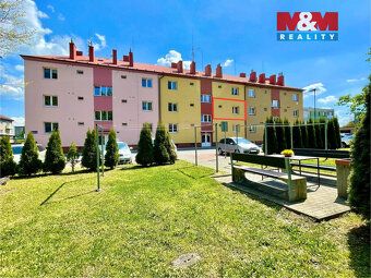 Nabízíme k prodeji byt 2+1 v osobním vlastnictví ve vyhledáv