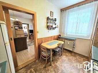 Ev.č. 00293 Nabízíme Vám ke koupi světlý a prakticky řešený 