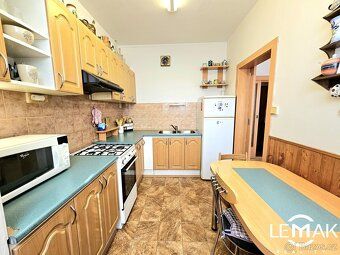 Ev.č. 00293 Nabízíme Vám ke koupi světlý a prakticky řešený 