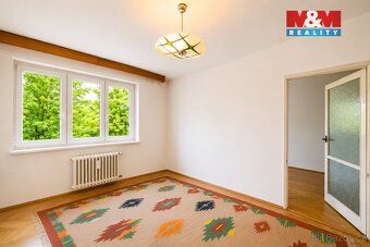 Nabízíme k prodeji byt 4+1 o celkové ploše 74 m² v panelovém