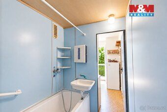 Nabízíme k prodeji byt 4+1 o celkové ploše 74 m² v panelovém