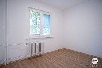 Hledáte pohodové a klidné bydlení s dostatkem prostoru pro c