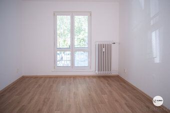 Hledáte pohodové a klidné bydlení s dostatkem prostoru pro c