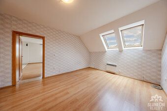 Naše společnost Vám nabízí k pronájmu bytovou jednotku 3+kk 