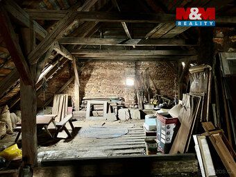 Nabízíme k prodeji historický rodinný dům v klidné lokalitě 