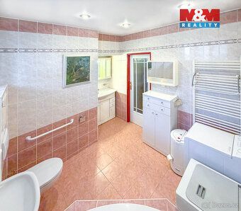 Nabízíme k prodeji prostorný byt 3+1 o užitné ploše 87 m² ve