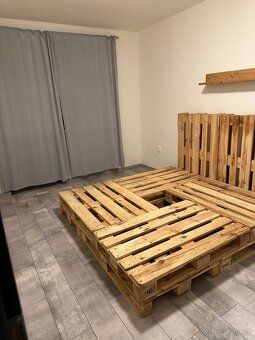 Pronájem zrekonstruovaného bytu
2+1 s dvěma balkóny v štecho