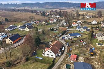 Hledáte klidné bydlení poblíž Lanškrouna? Máme tu pro vás za