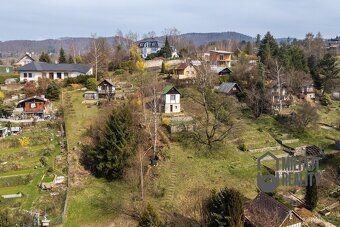 Ev.č. 06920 Představím vám zahrádku s chatičkou, které říkám