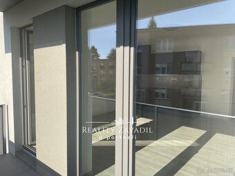 Ev.č. 01249 Nabízíme k pronájmu moderní byt o dispozici 1+kk