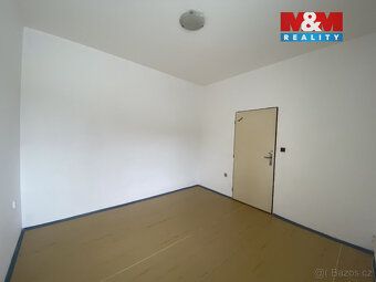Ve výhradním zastoupení nabízíme k prodeji prostorný byt 2+1