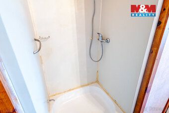 Nabízíme k prodeji krásnou a udržovanou chalupu ve stylu sru