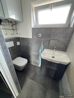 Nabízíme Vám pronájem cihlového bytu 2+kk ve Velkém Týnci na