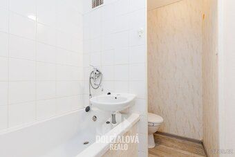 Ev.č. 00879 Nabízím k pronájmu byt o dispozici 1+1 s podlaho
