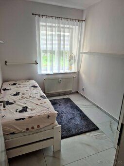 Pronájem bytu 3+kk s terasou v Opárenském údolí + možnost př