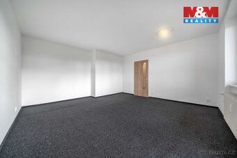 Nabízíme k pronájmu zrekonstruovaný byt 1+1 s lodžií (5,25 m