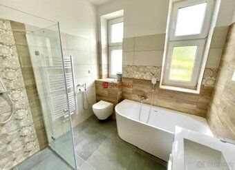K pronájmu nabízíme moderní byt 3+kk o velikosti 69 m² v kli