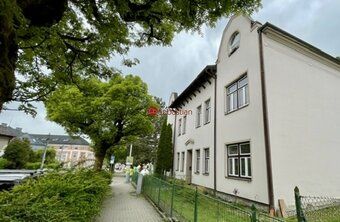 K pronájmu nabízíme moderní byt 3+kk o velikosti 69 m² v kli
