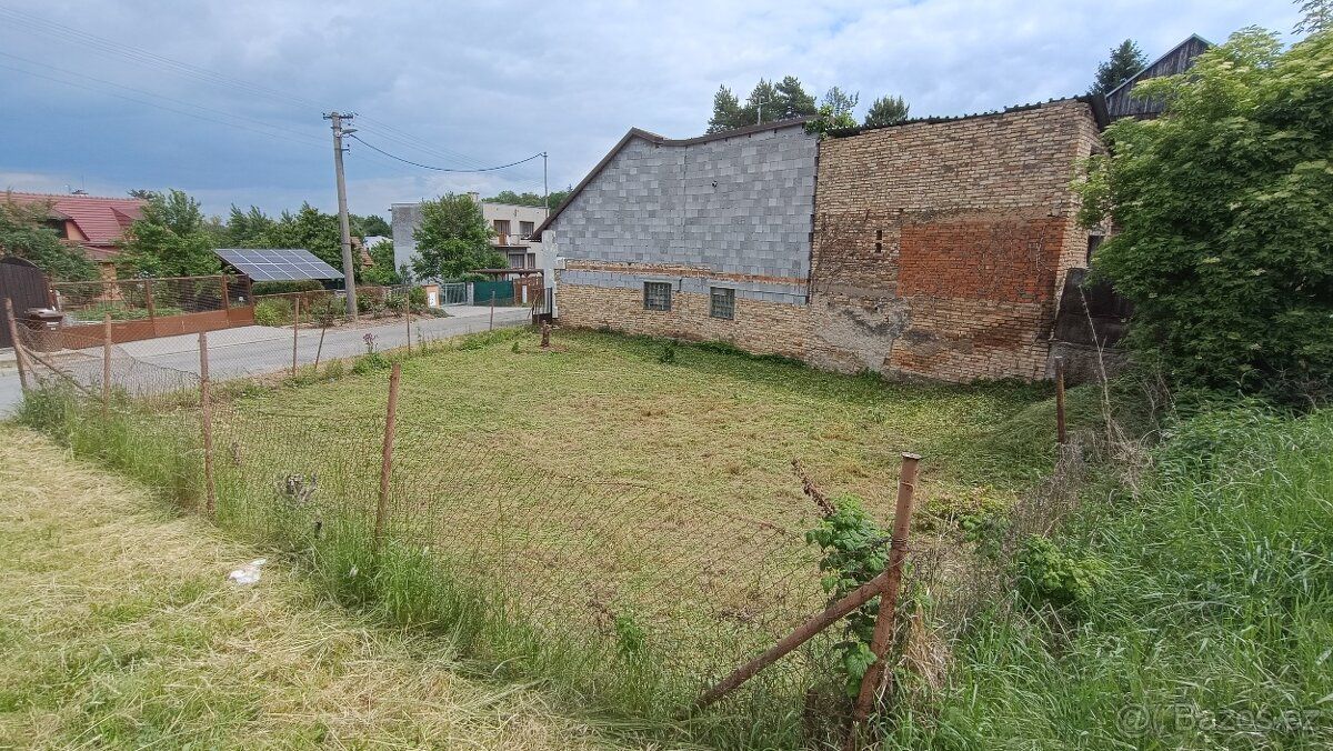 Nabízím k prodeji stavební pozemek o výměře 241 m² v části m