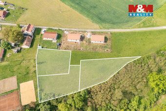 Nabízíme k prodeji pozemek určený k výstavbě rodinného domu 