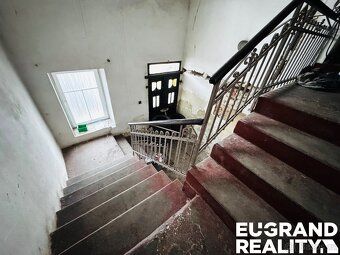 Ev.č. 05591 Nabízíme k prodeji prostorný rodinný dům v obci 