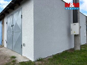 Nabízíme k pronájmu cihlovou garáž s montážní jámou o výměře