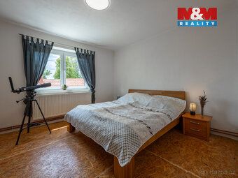 Nabízíme ke koupi zděný rodinný dům v klidné části obce Holš