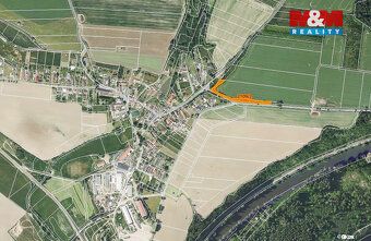 Nabízíme na prodej pozemek o výměře 2210 m2 v katastrálním ú