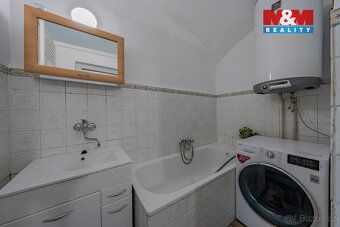 Nabízíme prodej rodinného domu o dispozici 3+1 s možností ro