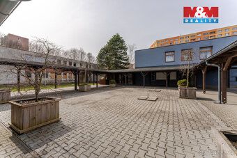 Nabízíme Vám k pronájmu plně vybavenou restauraci v uzavřené
