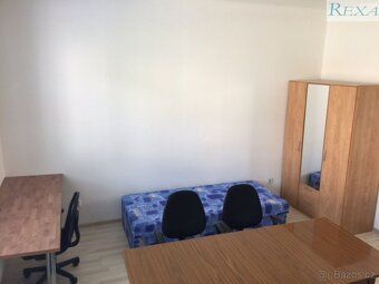 Jen pro studenty nebo mladší pracující studentského věku.
RD
