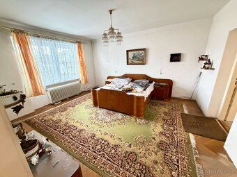 Nabízím k prodeji vícegenerační řadový cihlový dům v osobním
