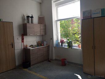 Pronajmu MENŠÍ i VĚTŠÍ sklad v Aši vlastní rampa pro nakládk