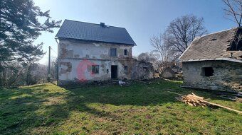 Nabízíme k prodeji rodinný dům 185 m2 s pozemkem 1300 m2 ve 