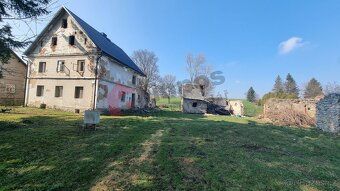 Nabízíme k prodeji rodinný dům 185 m2 s pozemkem 1300 m2 ve 