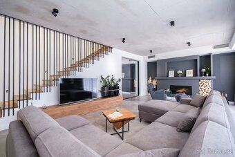 DADOT exkluzívne ponúka modernú vilu v Kaštel Novi, len 450 
