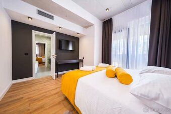 DADOT exkluzívne ponúka modernú vilu v Kaštel Novi, len 450 