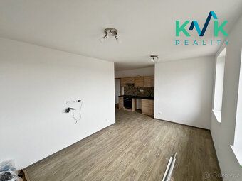 Nabízíme k dlouhodobému pronájmu byt s dispozicí 2+kk v Hroz