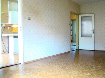 Nabízím KE KOUPI družstevní byt 3+1 ve 3. patře zatepleného 