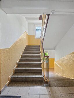 Nabízíme prostorný, slunný byt 2+1 (54,6 m²) v cihlovém zate
