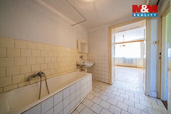 Nabízíme k prodeji rodinný dům se dvěma samostatnými bytovým