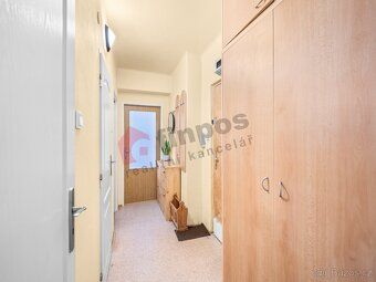 Nabízím k pronájmu útulný a světlý byt o dispozici 2+1 s uži