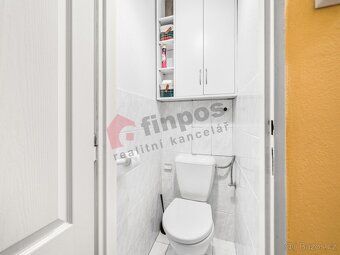 Nabízím k pronájmu útulný a světlý byt o dispozici 2+1 s uži