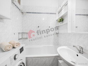 Nabízím k pronájmu útulný a světlý byt o dispozici 2+1 s uži