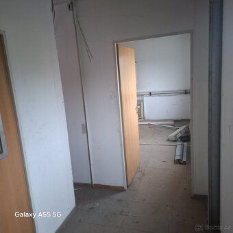 Nabízíme k prodeji obytný kontejner. Vybavení: linoleum, pla