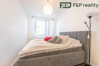 Nabízíme k pronájmu částečně zařízený byt 2+kk (43 m2) v kli
