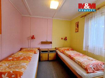 Jedinečná příležitost ke koupi rozlehlé chatové osady u rybn