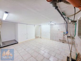 Nabízíme k pronájmu rozsáhlé komerční prostory o celkové vým